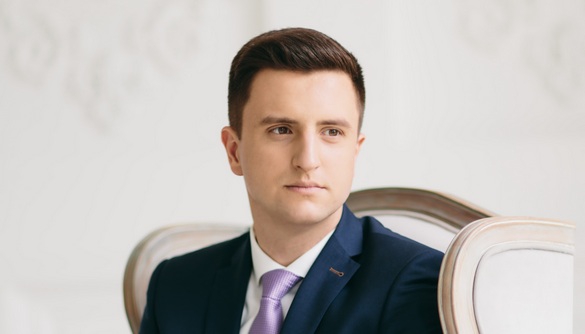 Ведучий «112 Україна» Вадим Колодійчук одружився з колегою Ведучий «112 Україна» Вадим Колодійчук одружився з колегою
