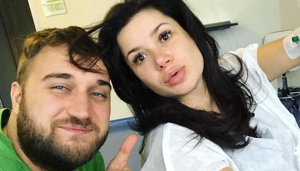 Журналістка та ведучий ICTV стали батьками