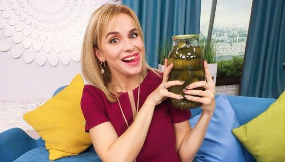 Лілія Ребрик чекає на другу дитину та рятується від токсикозу прямими ефірами