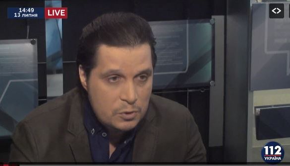 Появление нового ведущего канала &laquo;112 Украина&raquo; Дениса Жарких вызвало возмущение в соцсетях