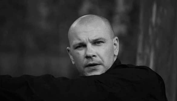 Звезда «Опера по вызову» удивил поклонников новым имиджем Звезда «Опера по вызову» удивил поклонников новым имиджем