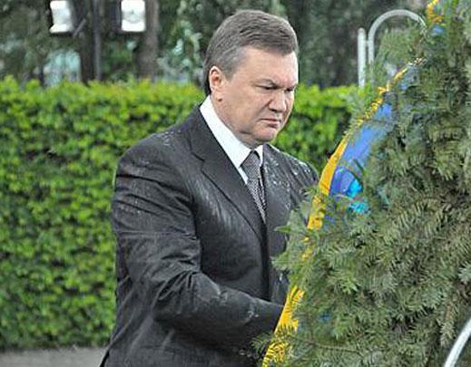 Новые подробности нападения венка на Януковича! (ВИДЕО)