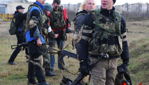 15 журналистов получили в голову от десантников (ФОТО)