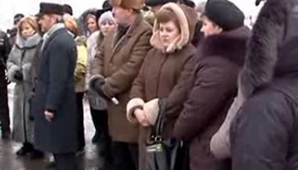 Дрессированные вопрошайки для Януковича (ВИДЕО)