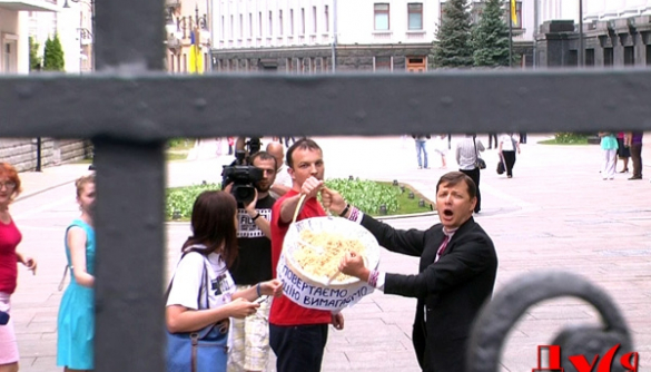 Как журналисты пытались Януковичу лапши навешать (ФОТО, ВИДЕО)