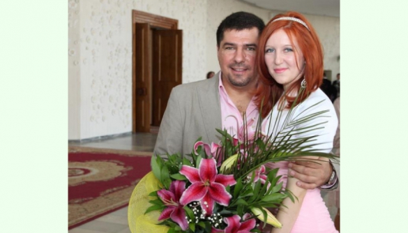 Егор Чечеринда женился на девушке в ботфортах и пеньюаре (ФОТО)