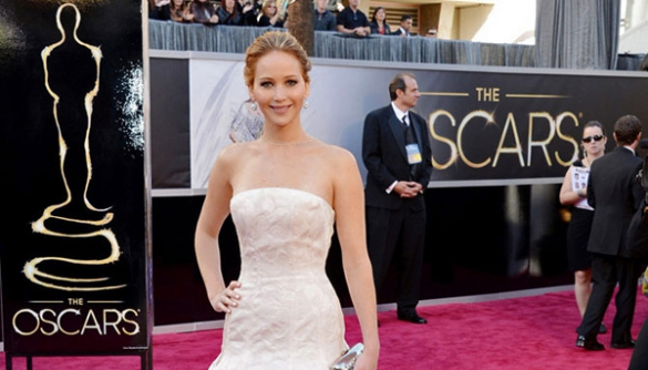 «Оскар-2013»: лучшие и худшие платья красной дорожки (ФОТО)