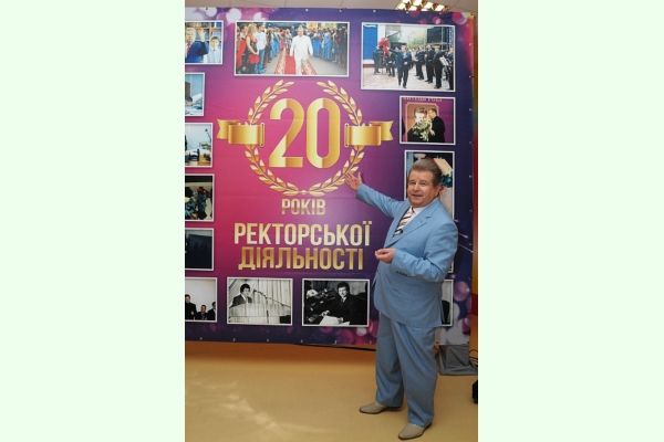 Как Поплавский отпраздновал свое 20-летие (ФОТО)