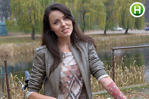 Ведущая Нового канала сделала татуировку в народном стиле (ФОТО)