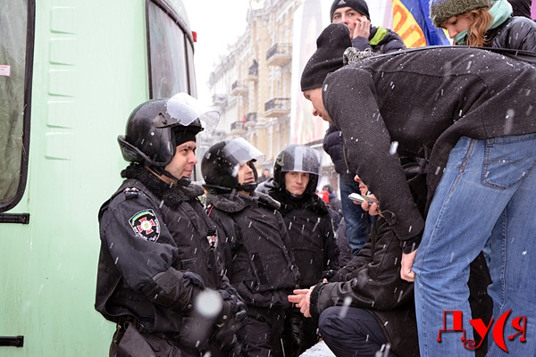 Чем живет киевский Майдан в условиях транспортной блокады (ФОТО)