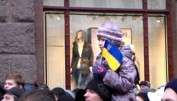Пиарщица ICTV с мужем сделали красивый клип о киевском Майдане (ВИДЕО)