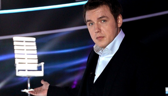 Телеведущий Дмитрий Карпачев не тот, за кого его выдают на СТБ