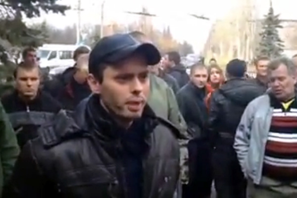 В Горловке сепаратисты чуть не линчевали своего, честно назвавшего коллег «московскими захватчиками» (ВИДЕО)