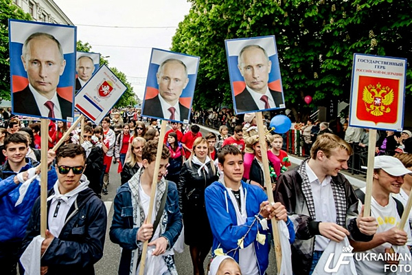 Канал 112 собирается 9 мая транслировать парад победы России в Крыму