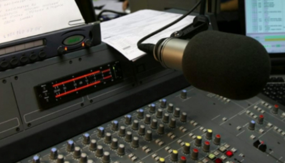 «Вежливые люди» атакуют: в Крыму будет вещать «Вежливое радио»