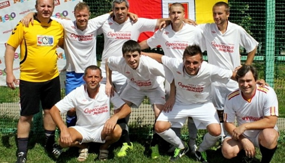Редакционные катраны Одессы в разгар войны отправились играть в футбол с агрессором (ФОТО)