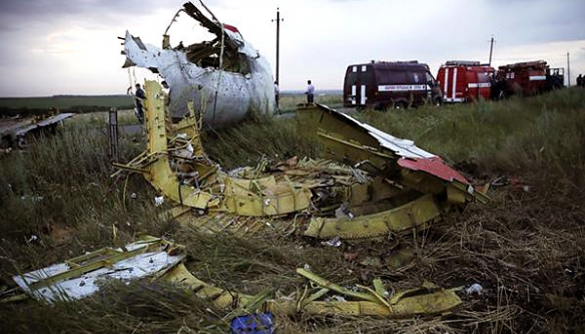 ТОП-8 самых оторванных версий падения «Боинга-777» от российских СМИ