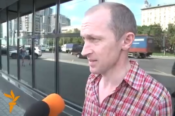 «Моя страна - не виновата»: что думают москвичи о сбитом «Боинге-777» (ВИДЕО)