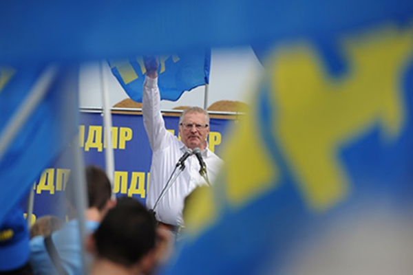 Антифашист Жириновский решил перекраситься из-за Украины
