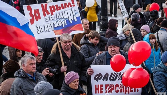 Что думает большинство россиян о Путине, цензуре, Крыме и хамоне