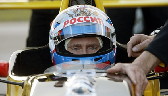 Журналистов The Times  возмутили уроки этикета по-русски на «Формуле-1»