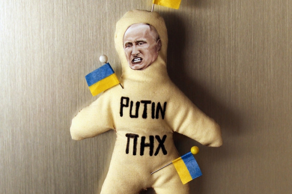 Неравнодушные американцы налаживают производство куколок вуду в виде Путина