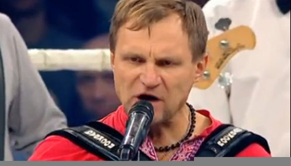 Олег Скрипка вышел на ринг