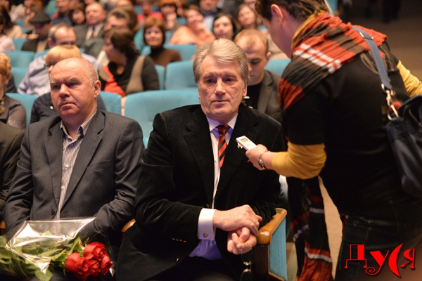 Виктор Ющенко: «Путин бьет там, где мы недостостаточно украинцы»
