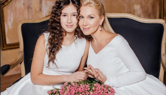 Дочь и жена Немцова снялись в модной фотосессии