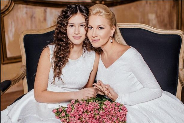 Дочь и жена Немцова снялись в модной фотосессии