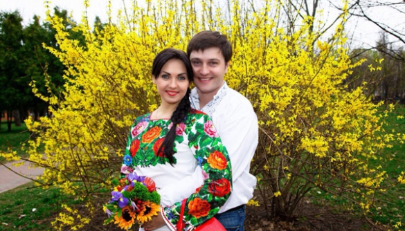 Ведущий ICTV устроил свадьбу в украинском стиле (ФОТО)