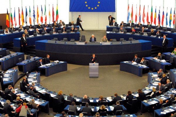 Европарламент требует денег на борьбу с российской пропагандой