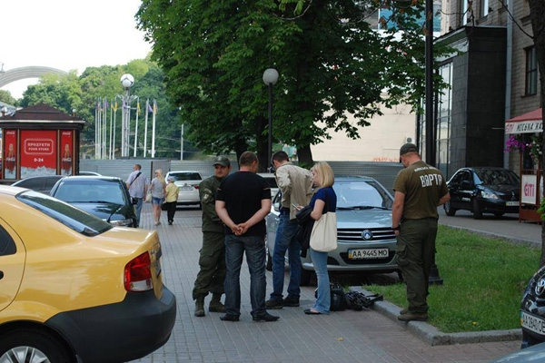 Пауки в банке: в Киеве задержаны журналисты канала «Россия 24»