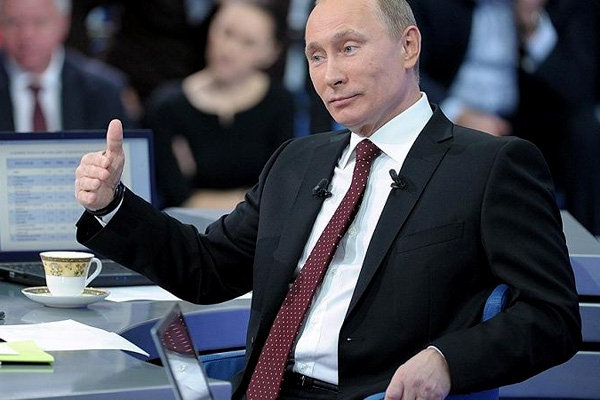 Путин и грантососы: соцсети троллят президента России