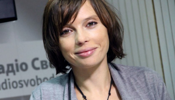 «Розмір має значення»: Ирена Карпа сняла клип об украинских политиках (ВИДЕО)