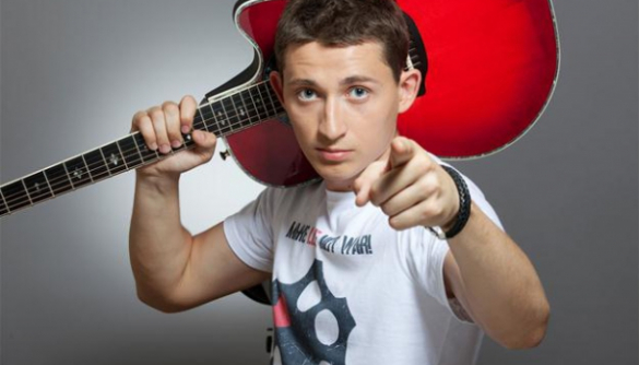 Украинский певец будет вести «Новую волну» в Сочи