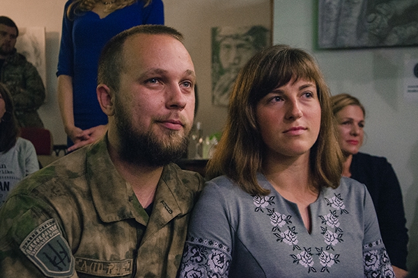 Девять героев: Кристиан Жереги показал фильм об украинских добровольцах (ФОТО, ВИДЕО)
