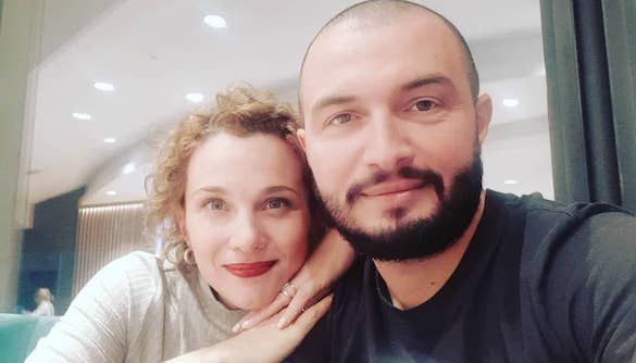 Ведущая Прямого канала вышла замуж Ведущая Прямого канала вышла замуж