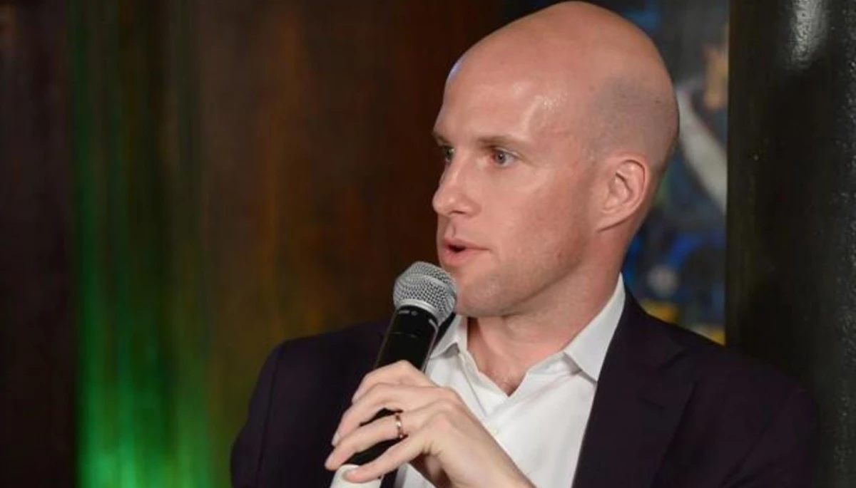 Футбольний оглядач Ґрант Валь помер під час матчу на чемпіонаті світу
