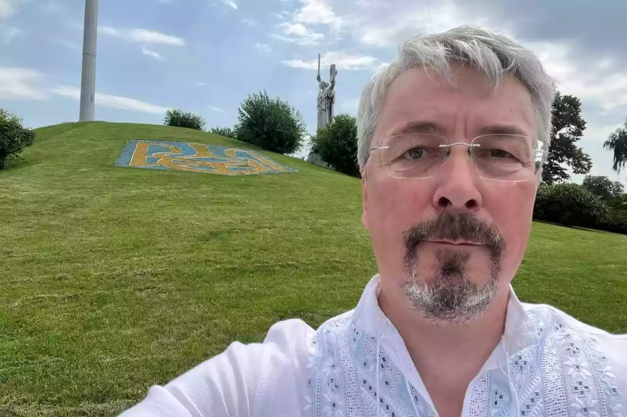 Олександр Ткаченко йде. Хто наступний?
