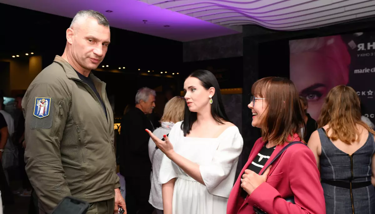 Як поєднати чорний гумор, дружбу і боротьбу з хворобою. Репортаж із передпоказу стрічки &laquo;Я, Ніна&raquo;