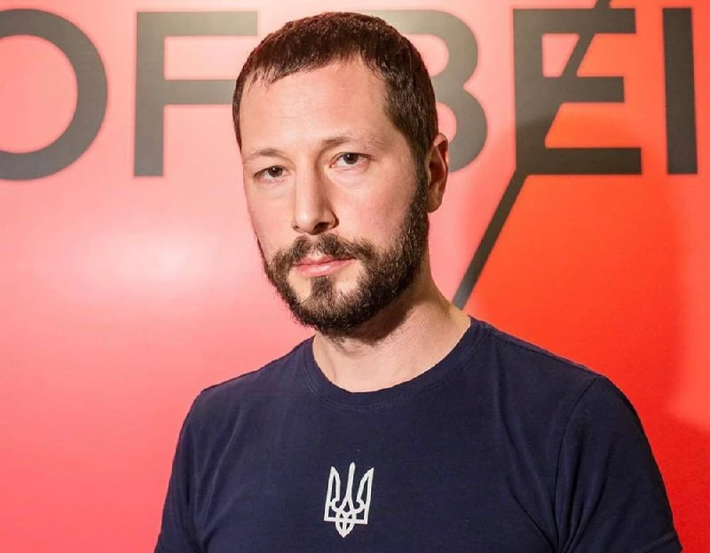 Де гроші, &laquo;Саміт-Книга&raquo;? Мстислав Чернов заявив, що видавництво два роки не платить йому авторський гонорар