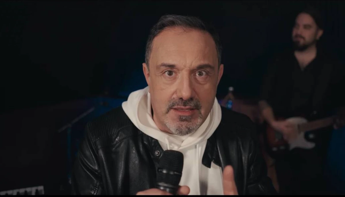 Без пеньюару та повії з Москви. Гарік Кричевський презентував відео на українськомовну &laquo;Кияночку&raquo;