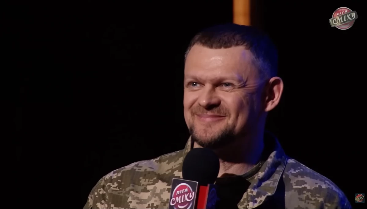 Відпустка в &laquo;Лізі сміху. Волонтерський десант 3&raquo;: актор та військовий Гарік Бірча став співведучим нового сезону шоу