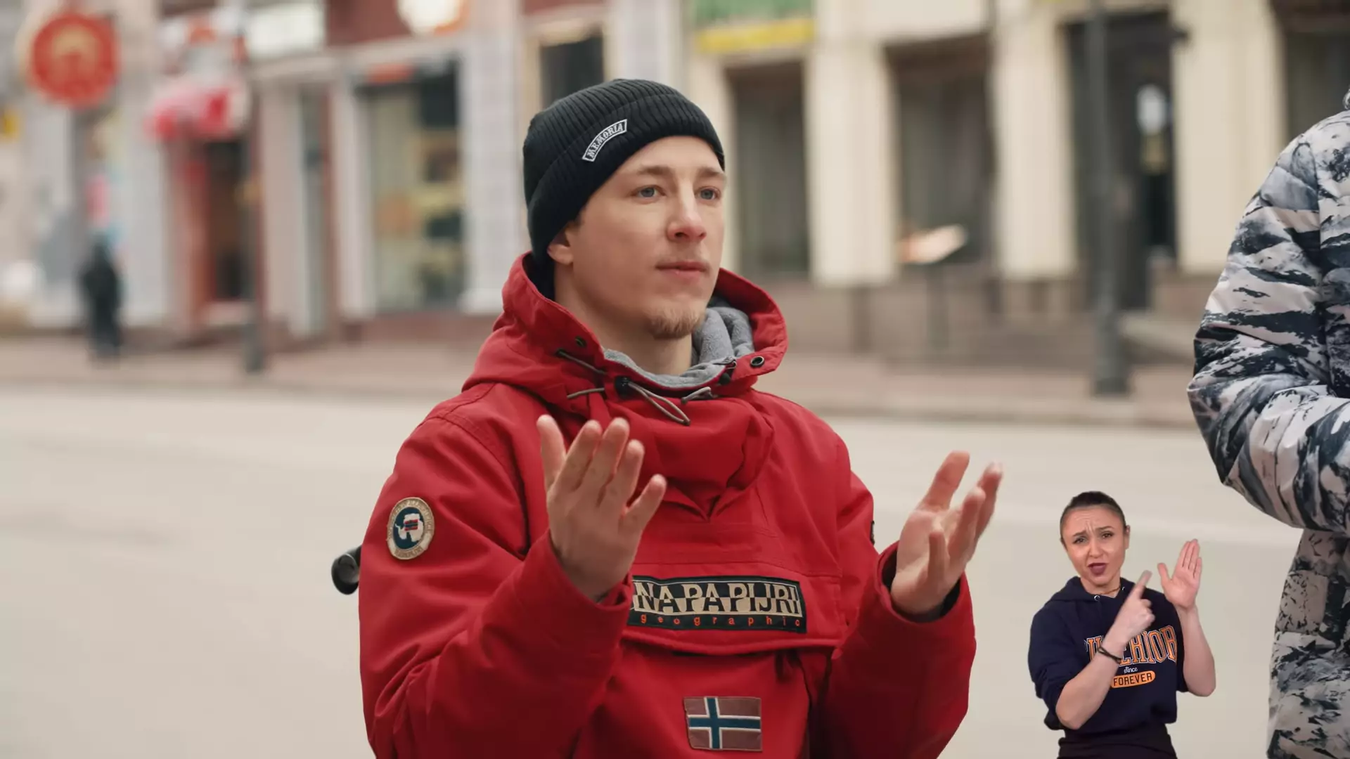 Перші успіхи. Ведучий тревел-шоу «Відвал ніг, або All інклюзив» розповів, як перші випуски почали змінювати українські міста